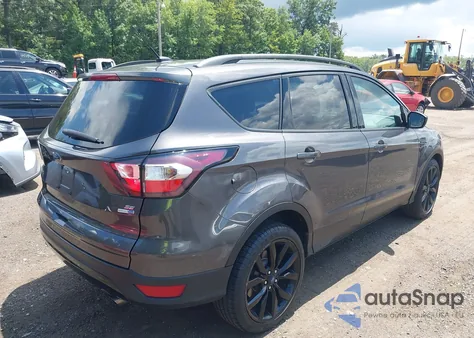 2017 Ford Escape Se из США, поврежденный, VIN 1FMCU9GDXHUD16200
